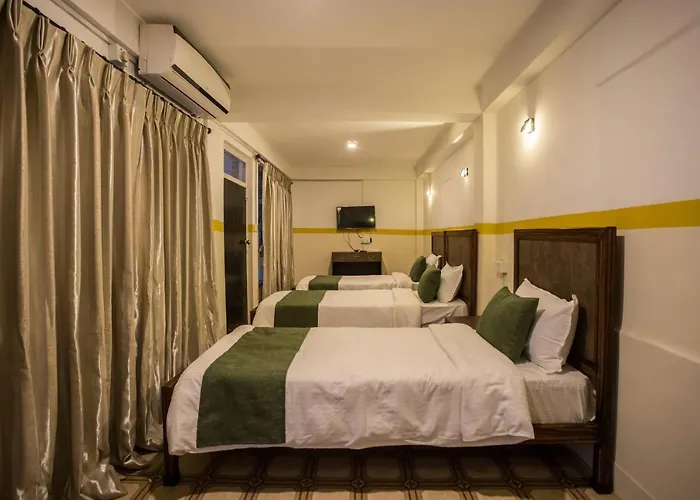 Shiraj B&B